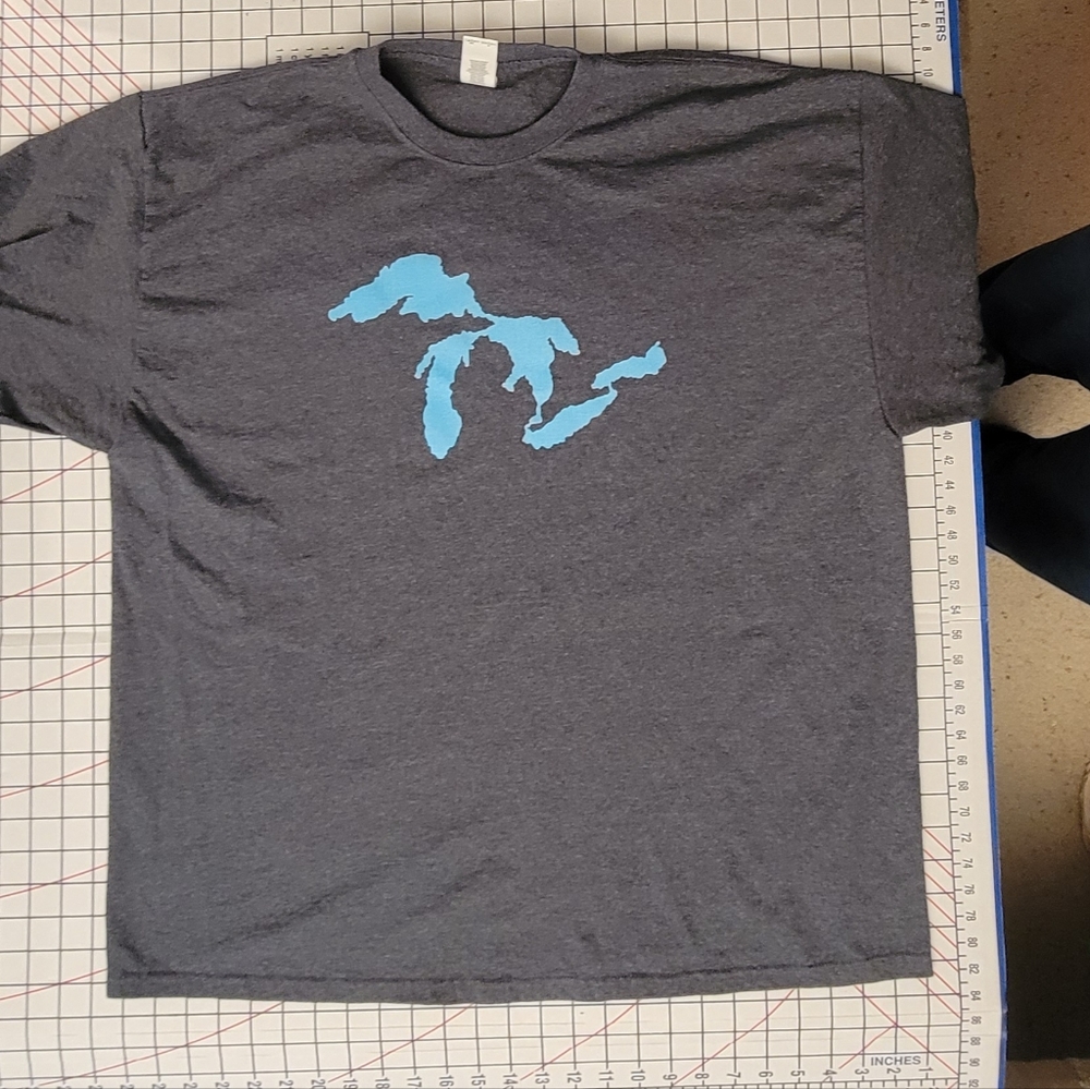 Great Lakes t-shirt 2for $10